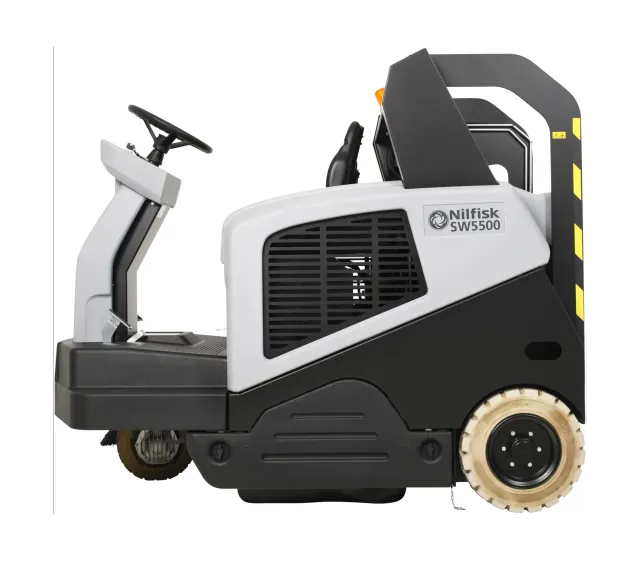 Nilfisk 9084412010 – SW5500 D Dieselový sedadlový zametací stroj